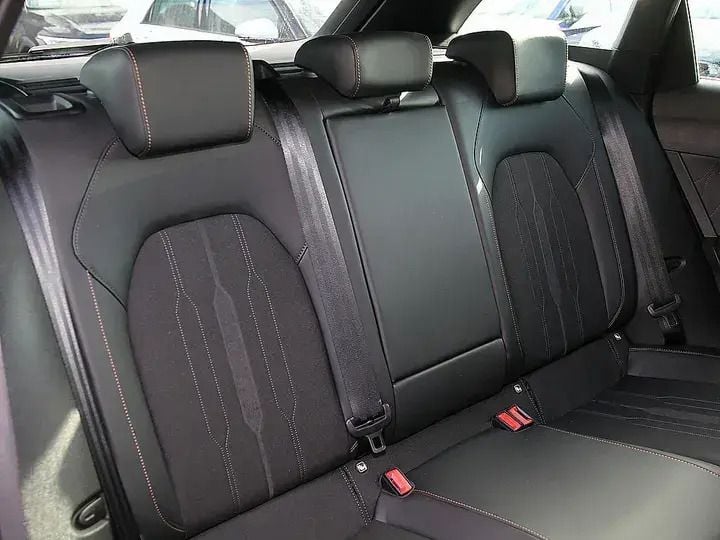 Gebraucht Cupra Leon Basis 245 PS (180 kW) 2023 Schwarz Limousine