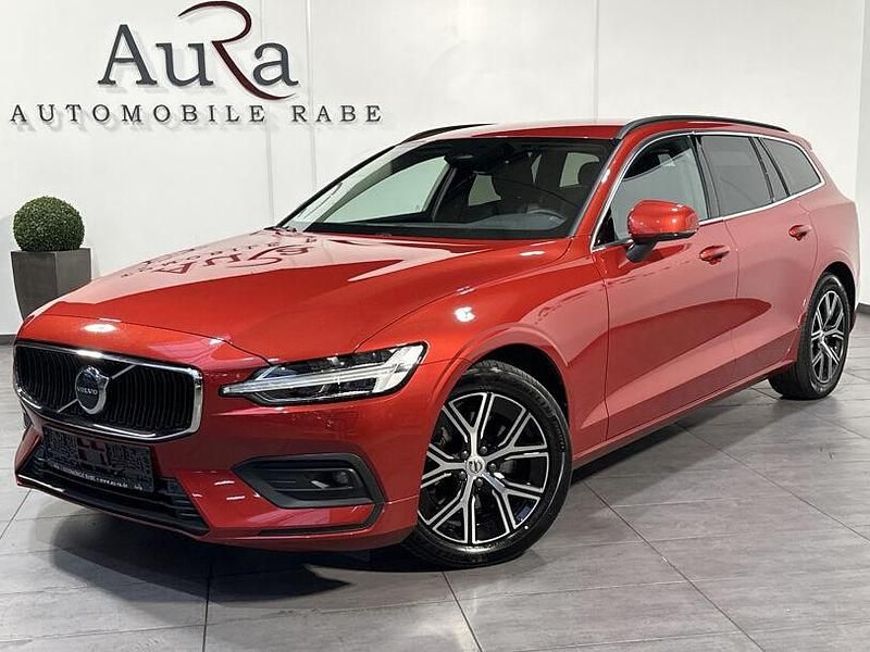 Gebraucht Volvo V60 Core 197 PS (144 kW) 2022 Fusion red Kombi
