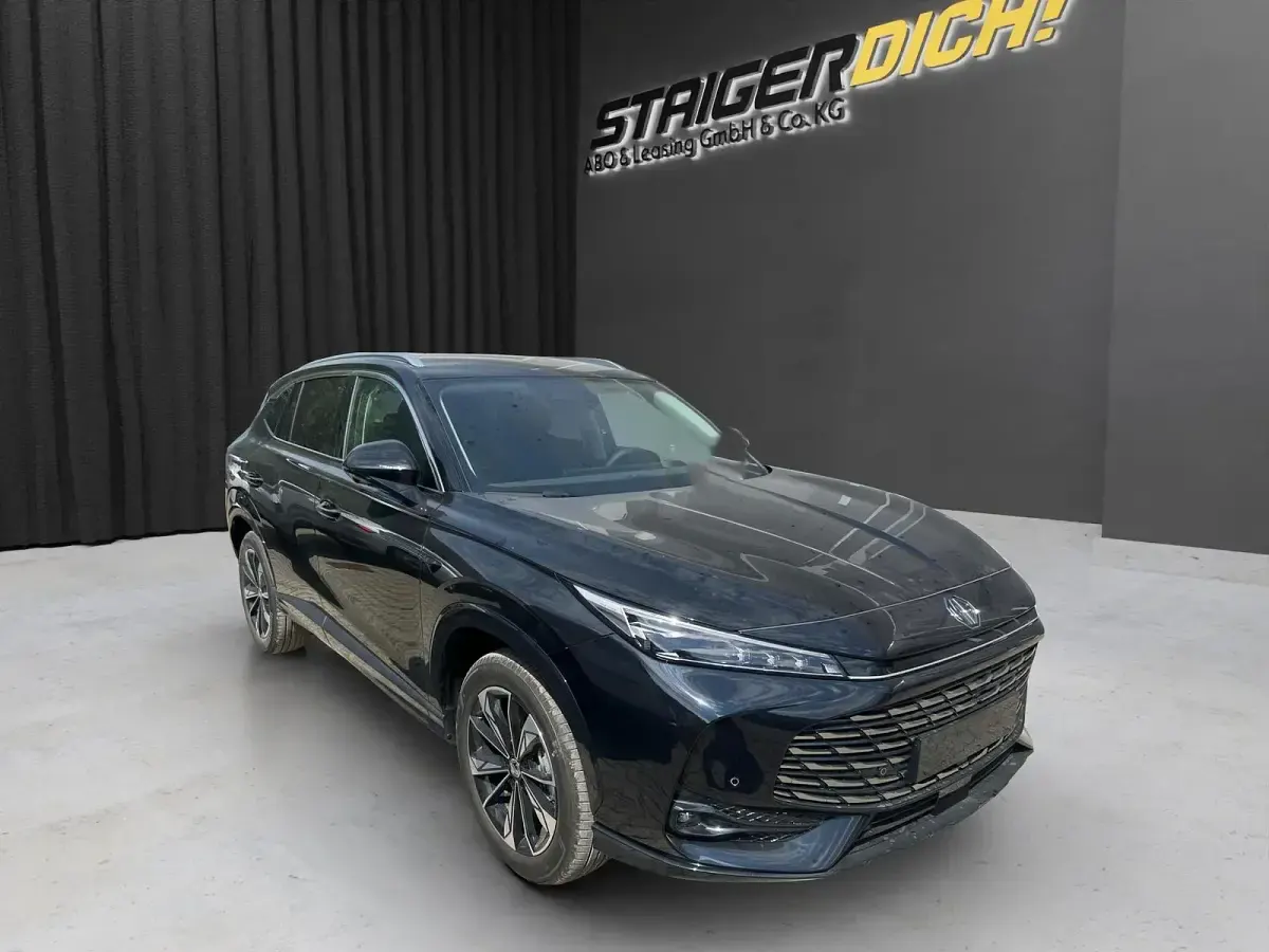 Neu MG HS Luxury 224 PS (164 kW) 2026 Pebble black SUV