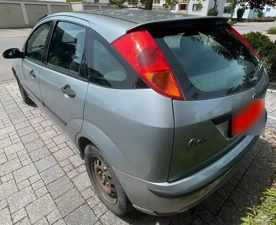 Gebraucht Ford Focus 74 PS (54 kW) 2003 Silber Kleinwagen