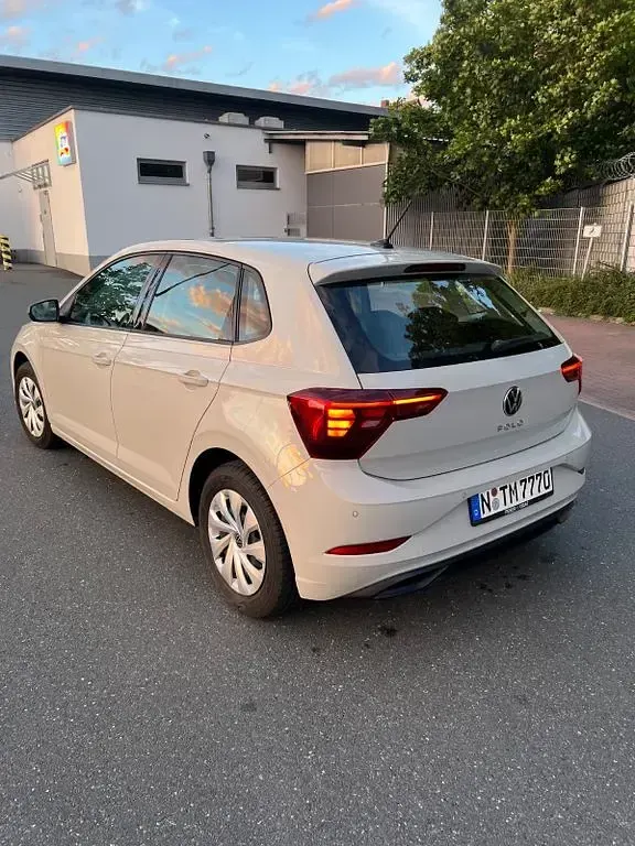 Gebraucht VW Polo 80 PS (58 kW) 2023 Grau Kleinwagen