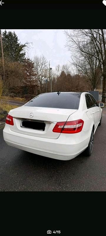 Gebraucht Mercedes 220 170 PS (125 kW) 2009 Weiß Limousine