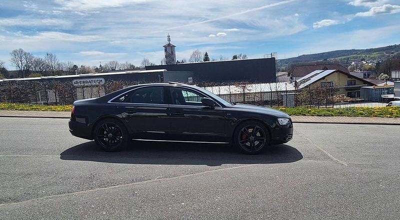 Second-hand Audi A8 Ambiente 351 CP (258 kW) 2012 Negru Berlinǎ