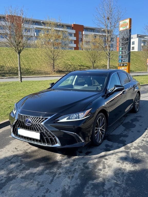 Schwarz Gebraucht 2022 Lexus ES300 Business Edition Limousine | 22.000 € - Bild 1/4