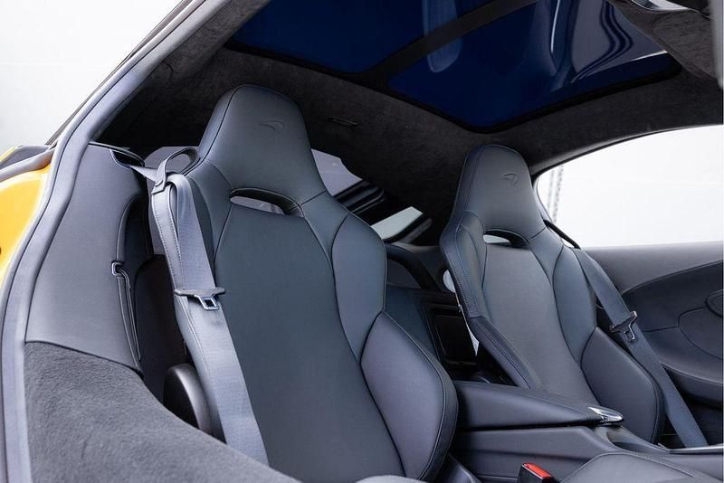 Gebraucht McLaren GT 620 PS (456 kW) 2025 Orange Coupé