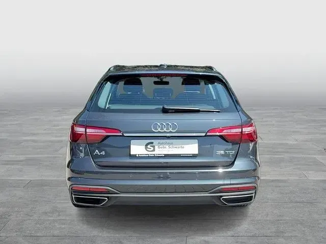 Gebraucht Audi A4 Basis 163 PS (119 kW) 2024 Grau Kombi