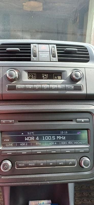 Gebraucht Skoda Fabia Ambition 105 PS (77 kW) 2014 Schwarz Kombi