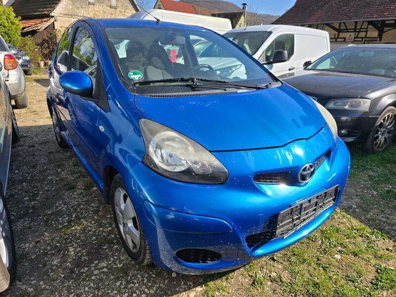 Blau Gebraucht 2009 Toyota Aygo Kleinwagen | 1.999 € (Guter Preis) - Bild 1/4