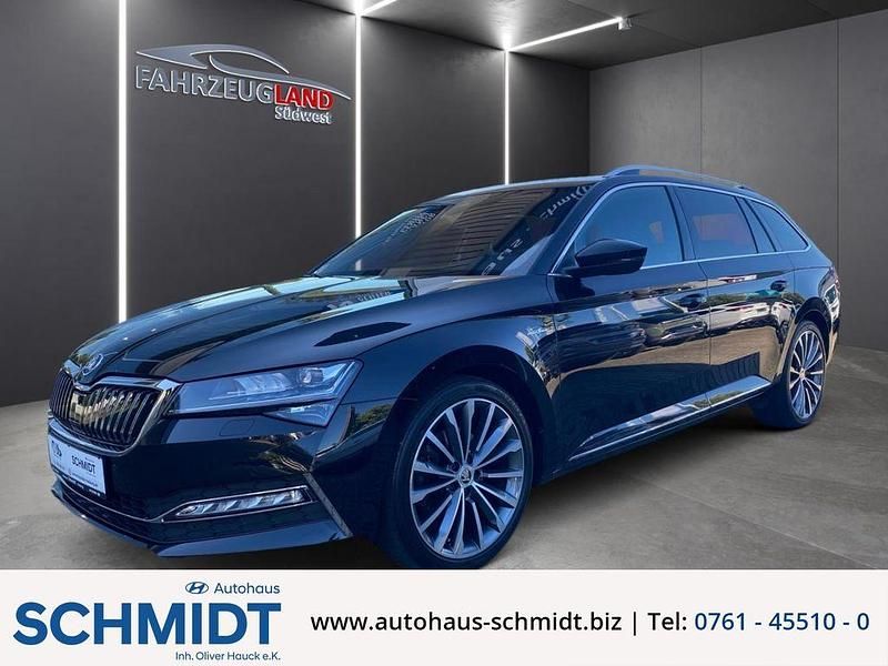 Schwarz Gebraucht 2021 Skoda Superb LAURIN & KLEMENT Kombi | 28.590 € (Fairer Preis) - Bild 1/4