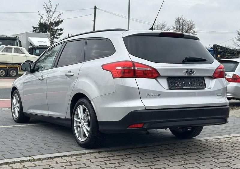 Gebraucht Ford Focus 125 PS (91 kW) 2014 Silber Kombi
