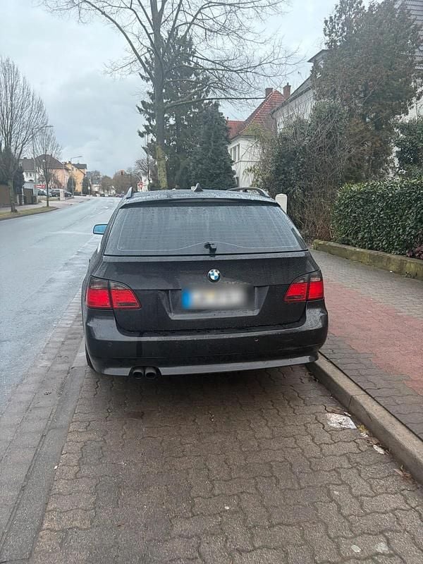 Gebraucht BMW 523 177 PS (130 kW) 2005 Schwarz Kombi