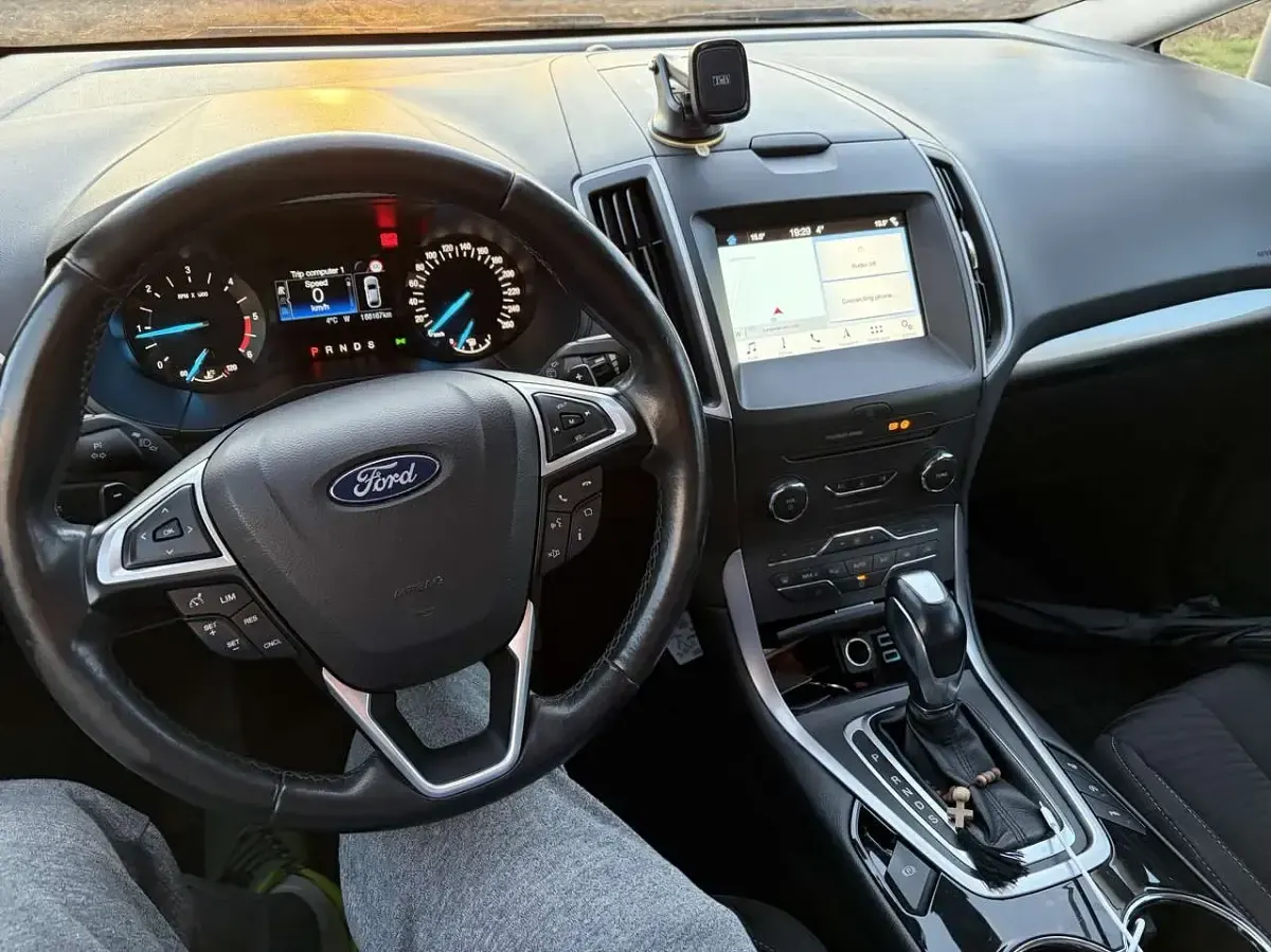 Gebraucht Ford S-MAX Titanium 150 PS (110 kW) 2018 Van / Kleinbus