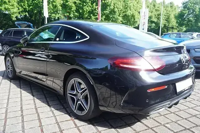 Gebraucht Mercedes C180 AMG line 156 PS (114 kW) 2018 Andere Coupé