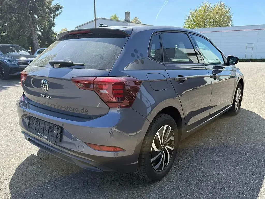 Gebraucht VW Polo Life 95 PS (69 kW) 2023 Grau Kleinwagen