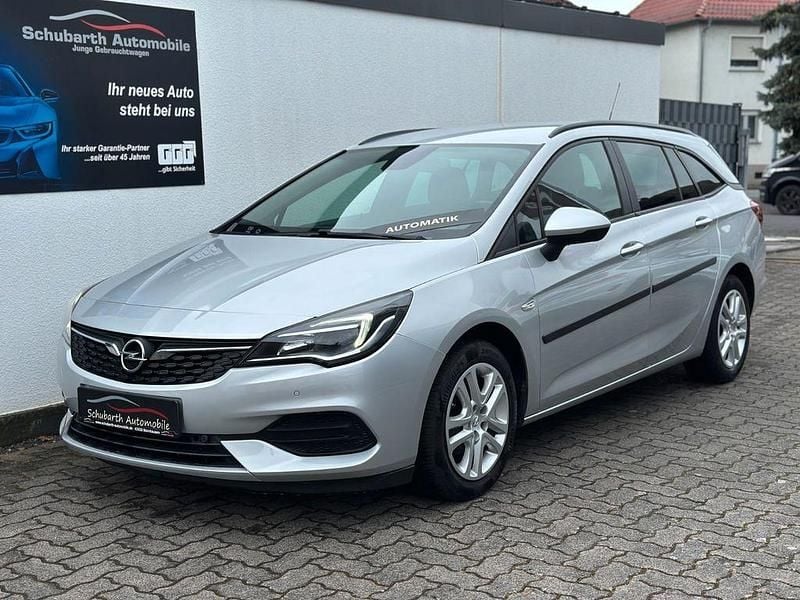 Gebraucht Opel Astra Edition 122 PS (89 kW) 2020 Argonsilber/sovereign/switchbl Kombi