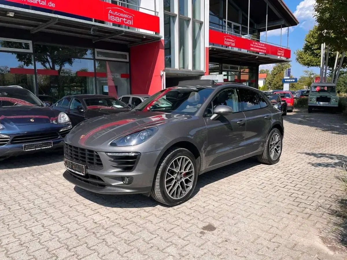 Gebraucht Porsche Macan 252 PS (185 kW) 2018 Achatgrau SUV