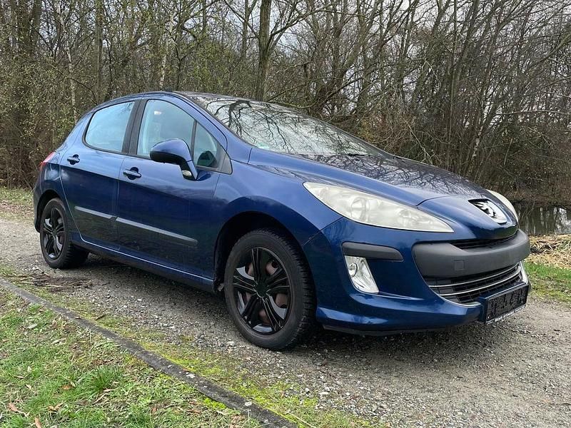 Blau Gebraucht 2008 Peugeot 308 Tendance Limousine | 2.490 € (Guter Preis) - Bild 1/4