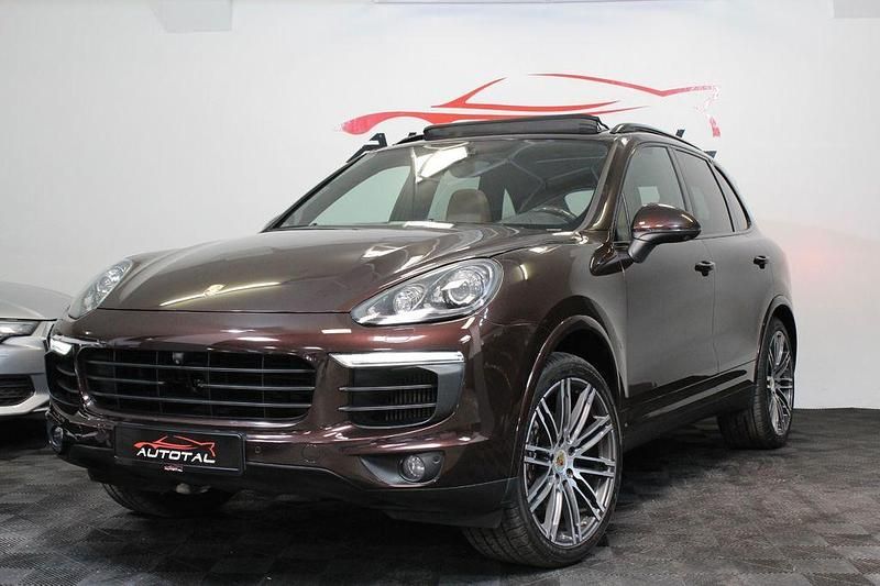 Braun Gebraucht 2015 Porsche Cayenne SUV | 34.499 € (Etwas zu teuer) - Bild 1/4