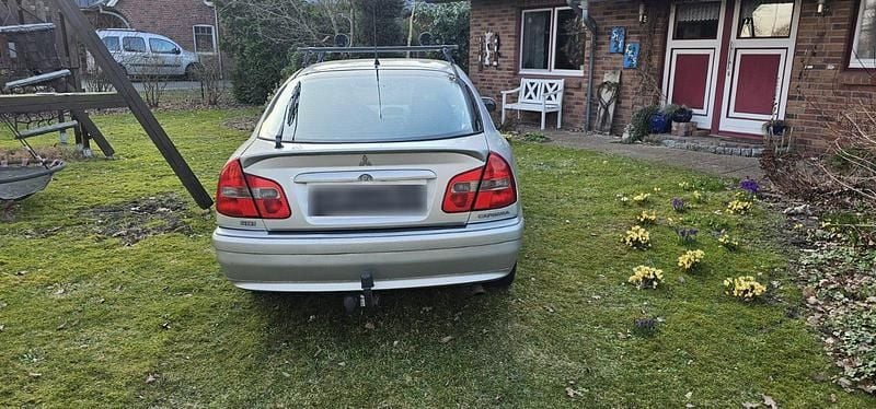 Gebraucht Mitsubishi Carisma 125 PS (91 kW) 2004 Silber Limousine