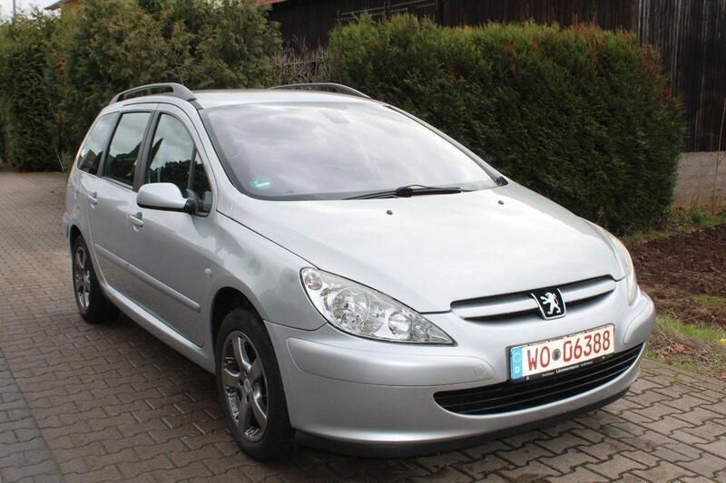 Gebraucht Peugeot 307 Tendance 109 PS (80 kW) 2003 Silber Kombi