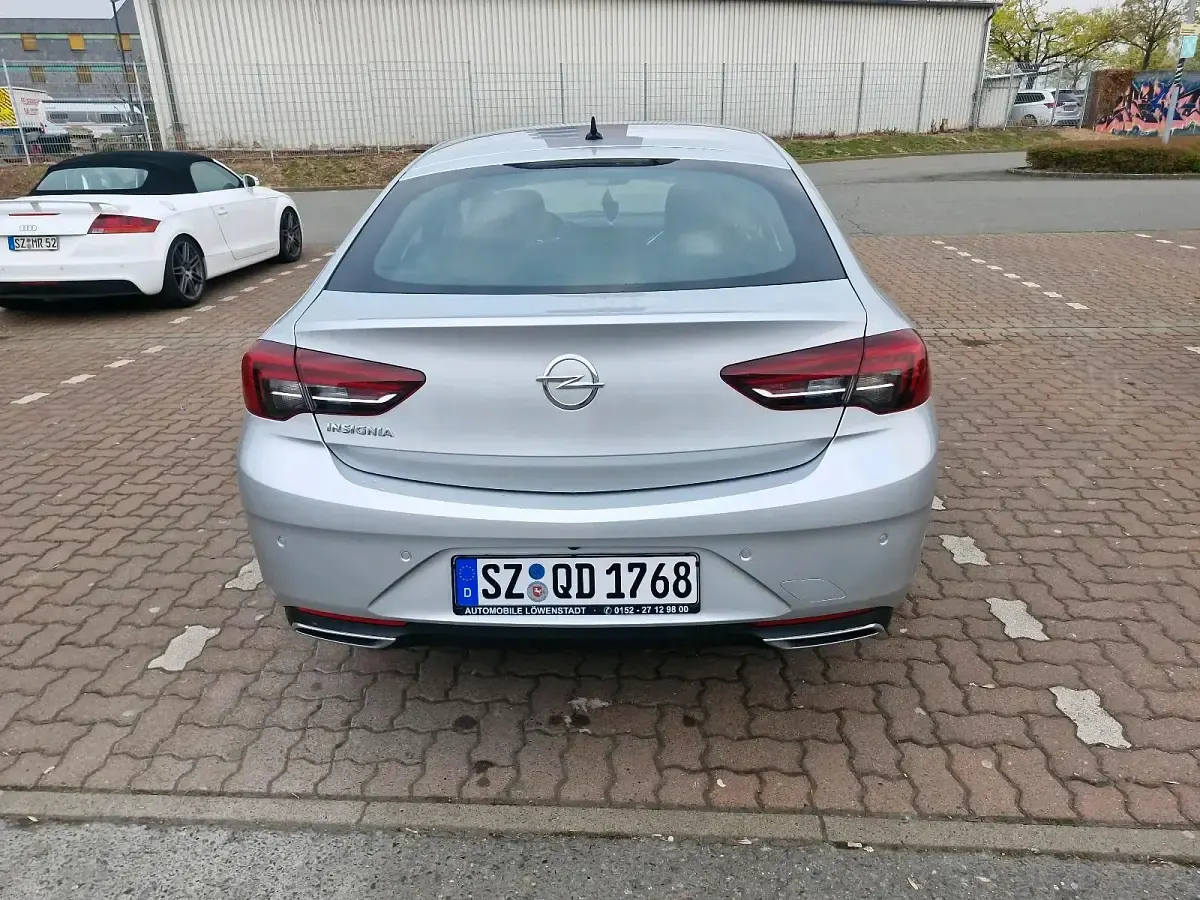 Gebraucht Opel Insignia 174 PS (127 kW) 2021 Silber Limousine