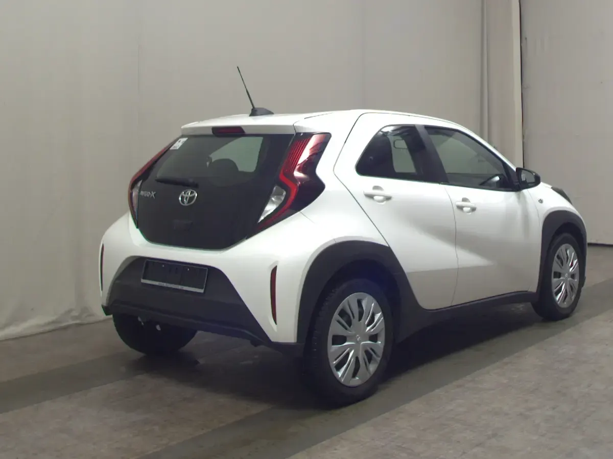 Gebraucht Toyota Aygo 72 PS (52 kW) 2022 Weiss