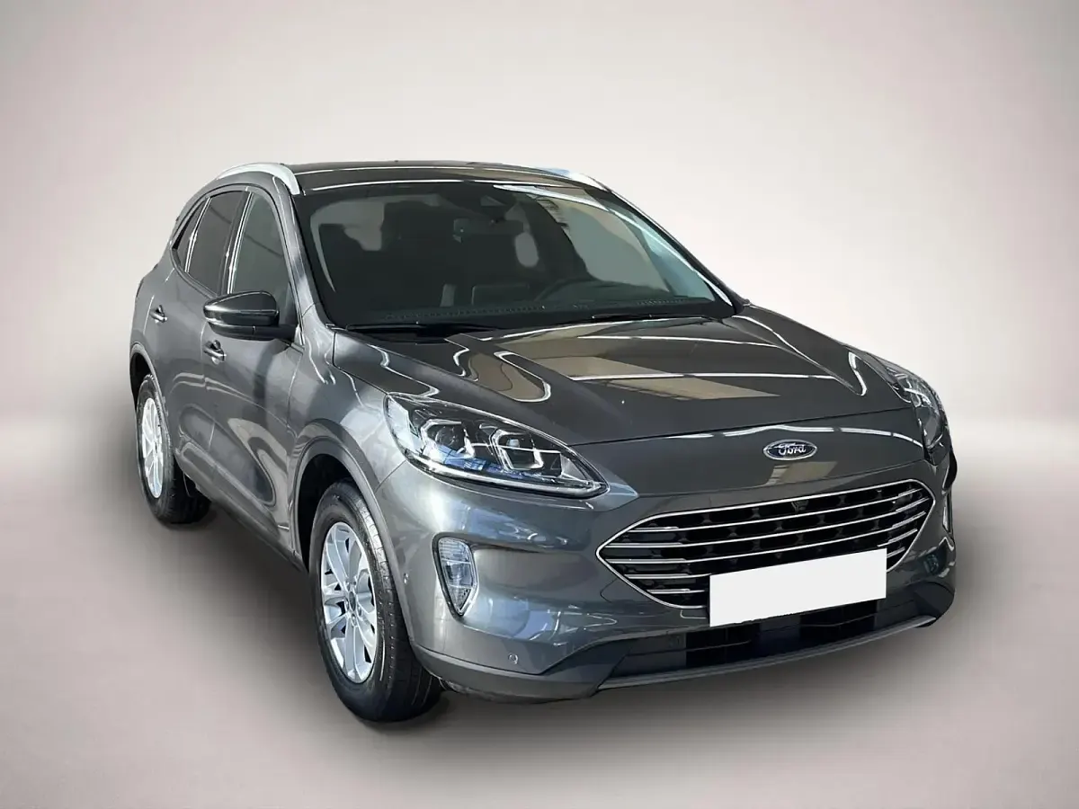 Gebraucht Ford Kuga Titanium 120 PS (88 kW) 2023 Manufacturer SUV
