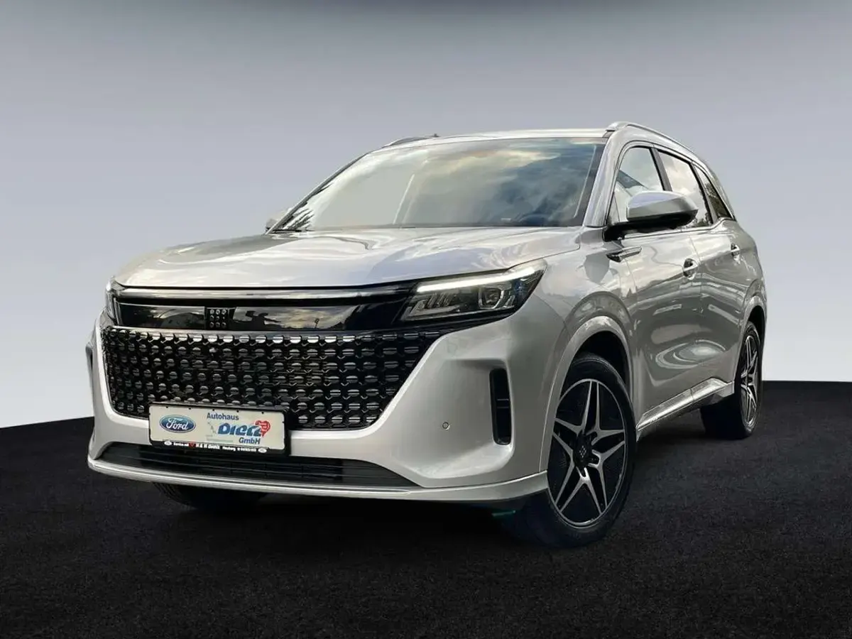 Uusi DFSK E5 177 HP (130 kW) 2025 Hopea Katumaasturi