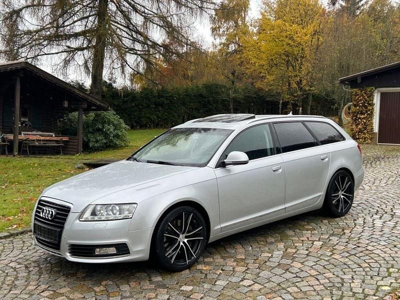 Silber Gebraucht 2011 Audi A6 Advanced Kombi | 9.999 € (Guter Preis) - Bild 1/4