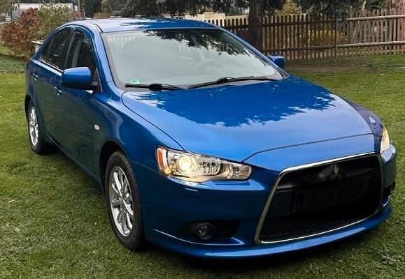 Second-hand Mitsubishi Lancer 117 CP (86 kW) 2011 Albastru Berlinǎ