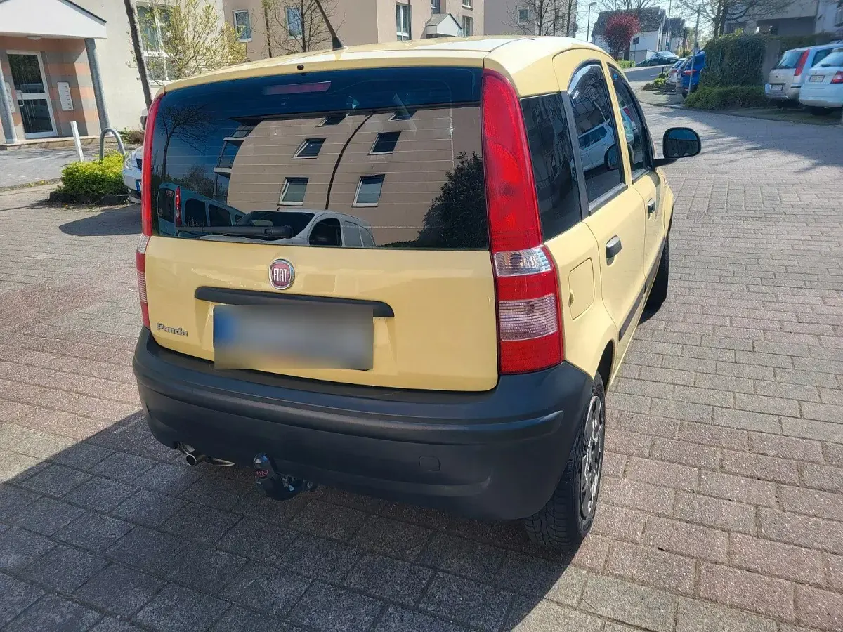 Używany Fiat Panda 54 KM (39 kW) 2010 Żółty Hatchback