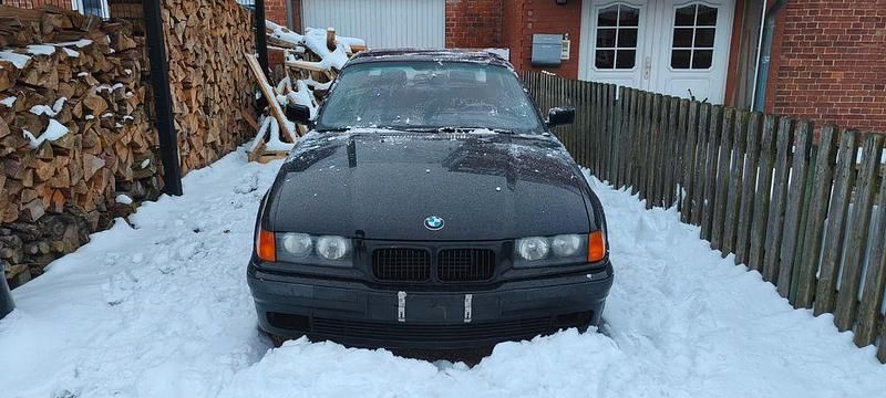 Gebraucht BMW 316 102 PS (75 kW) 1995 Schwarz Coupé