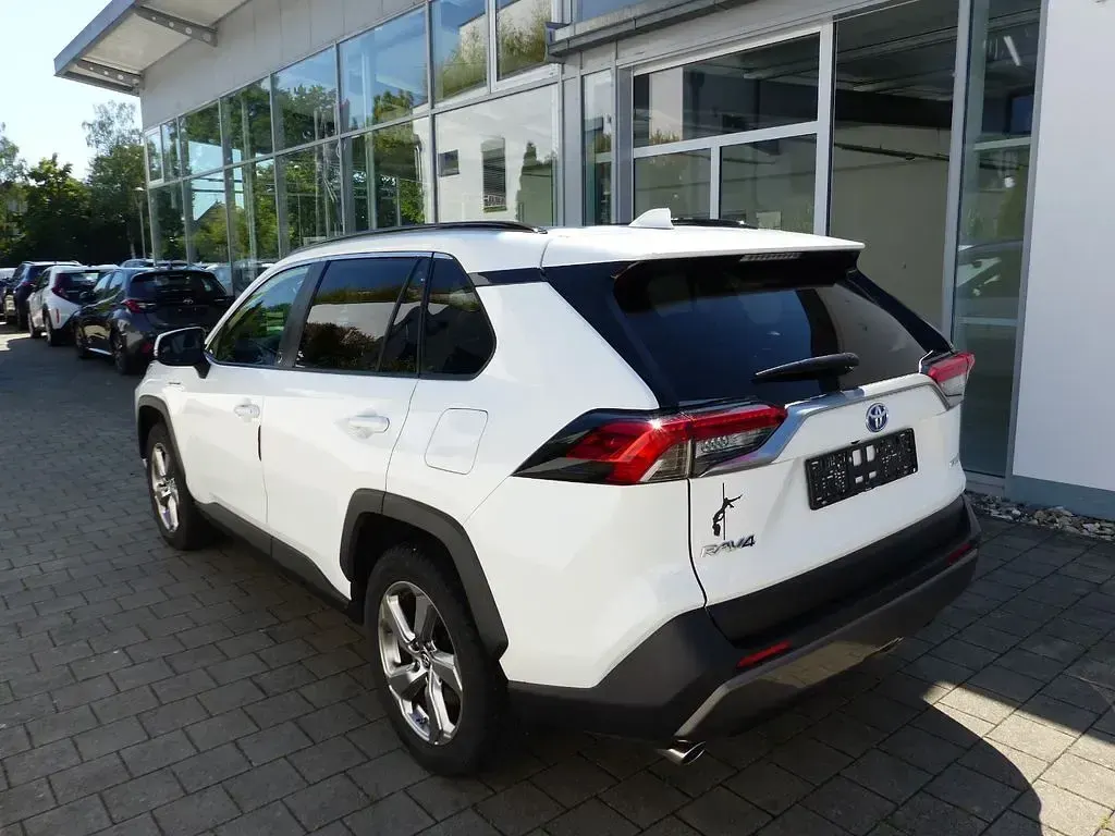 Gebraucht Toyota RAV4 Hybrid Team 218 PS (160 kW) 2021 Weiß 040 SUV
