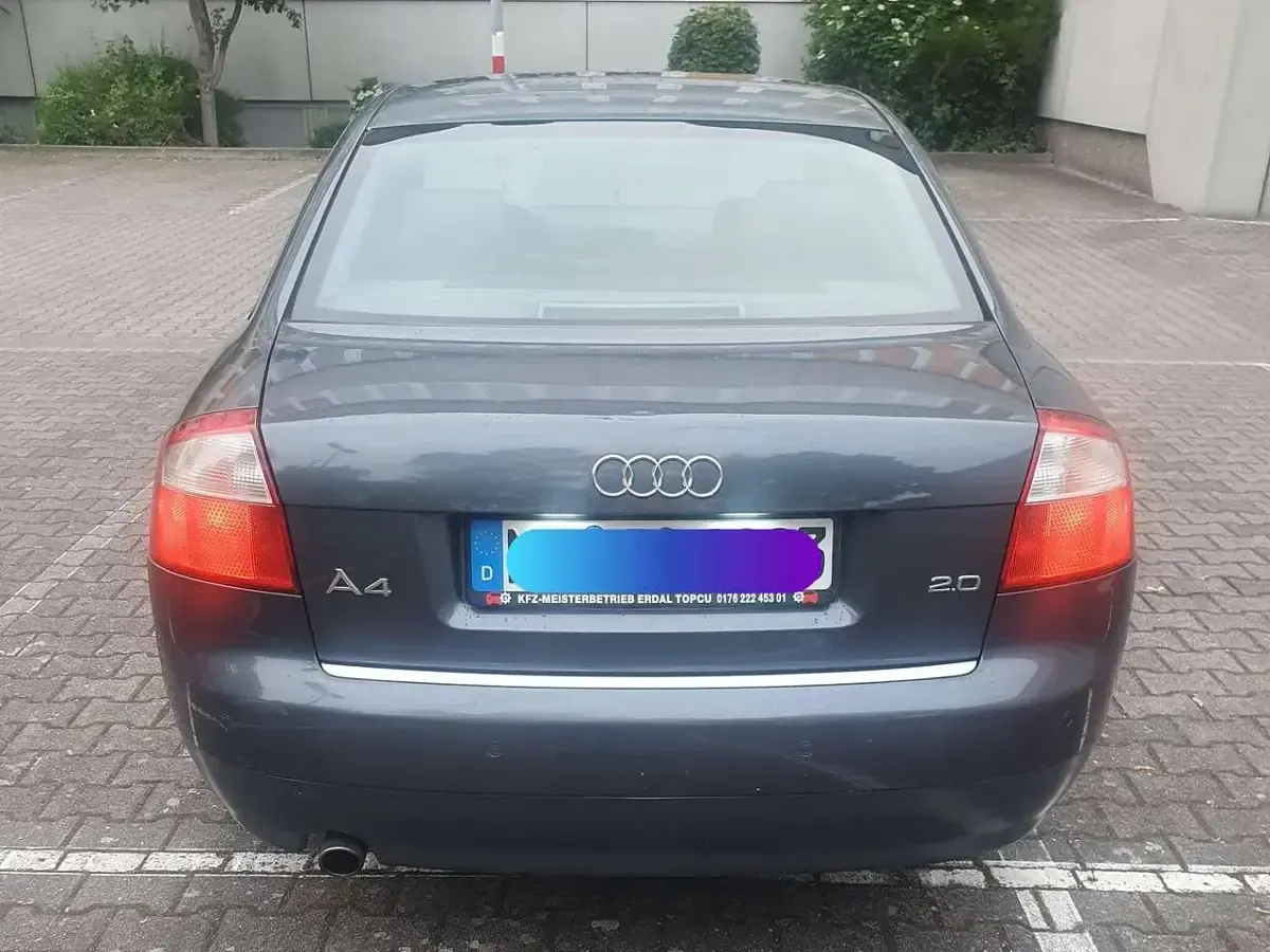 Gebraucht Audi A4 131 PS (96 kW) 2003 Grau Limousine