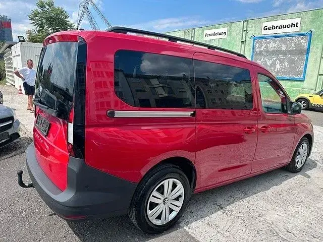 Gebraucht VW Caddy Maxi Basis 122 PS (89 kW) 2026 Rot Van / Kleinbus