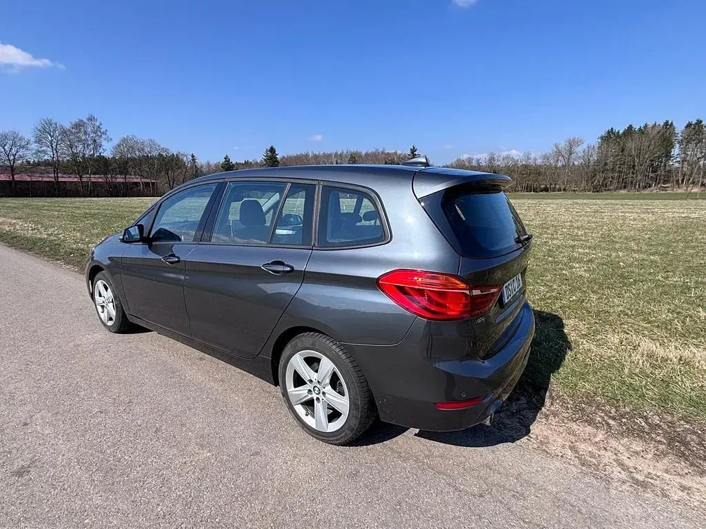 Gebraucht BMW 218 Gran Tourer Luxury Line 150 PS (110 kW) 2019 Grau Van / Kleinbus