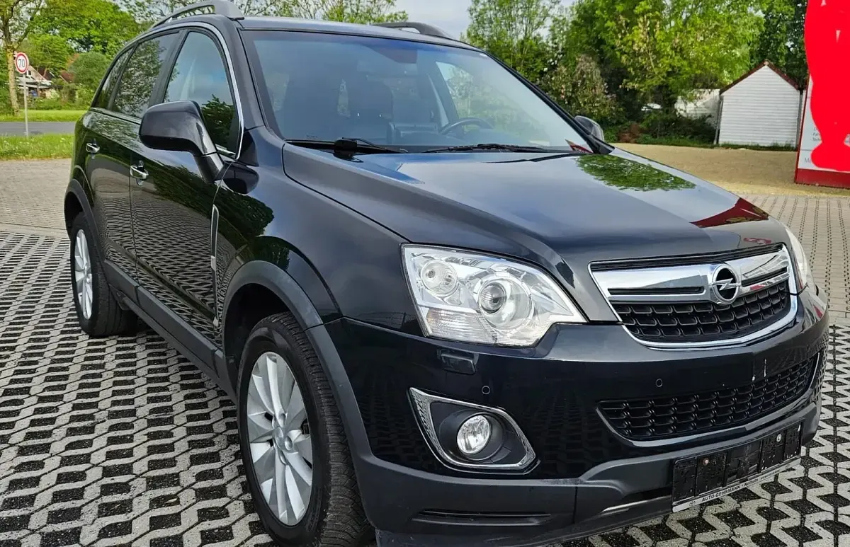 Gebraucht Opel Antara 183 PS (134 kW) 2015 Schwarz SUV