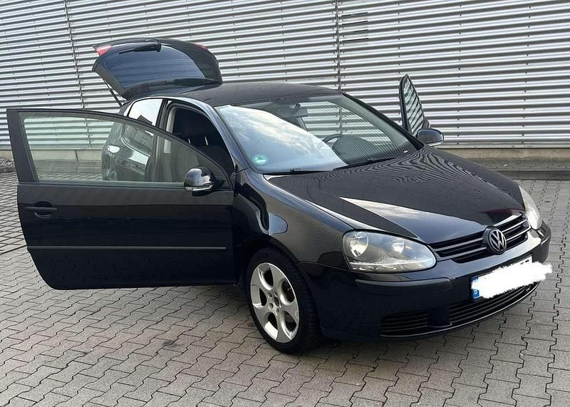 Gebraucht VW Golf IV Trendline 75 PS (55 kW) 2004 Schwarz Kleinwagen
