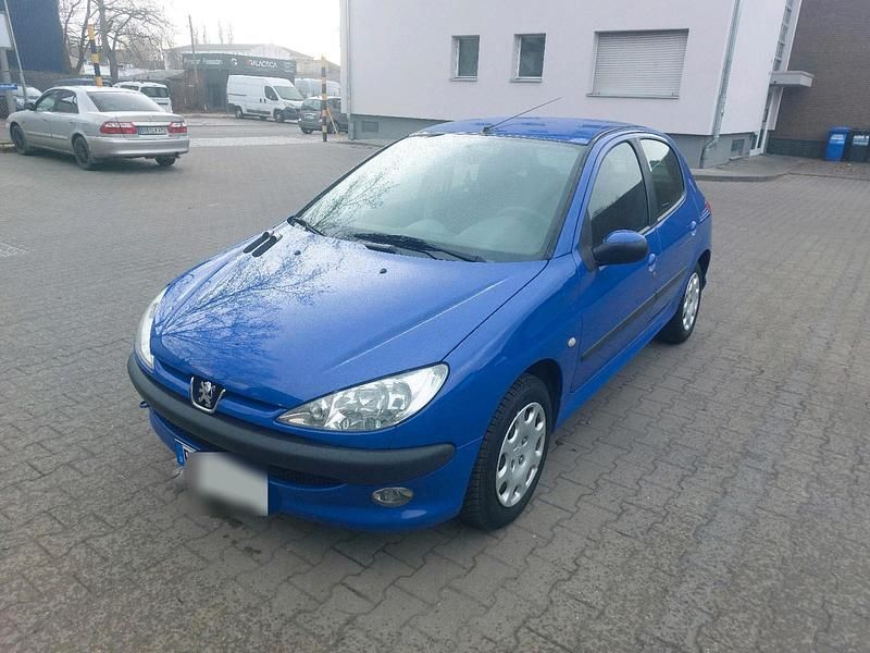 Gebraucht Peugeot 206 60 PS (44 kW) 2004 Blau Kleinwagen
