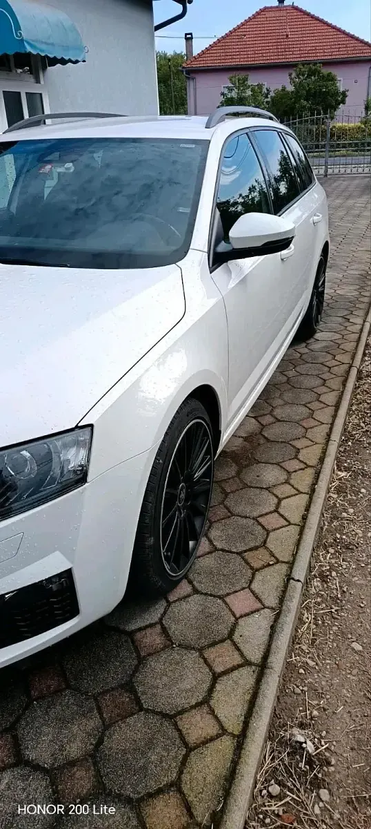 Gebraucht Skoda Octavia RS 184 PS (135 kW) 2016 Weiß Kombi