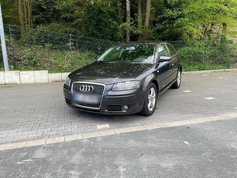 Grau Gebraucht 2006 Audi A3 Coupé | 4.000 € (Fairer Preis) - Bild 1/4