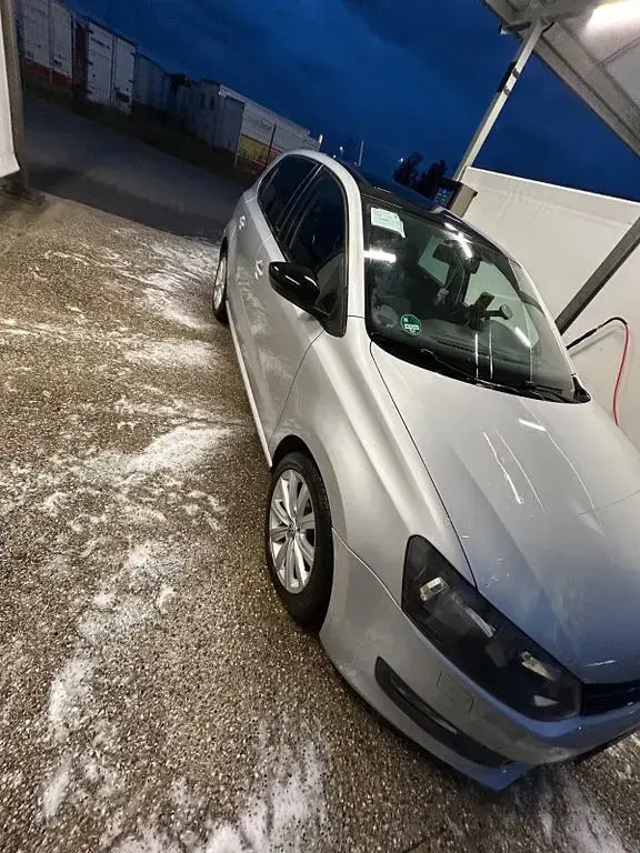 Gebraucht VW Polo Trendline 69 PS (50 kW) 2011 Silber Kleinwagen