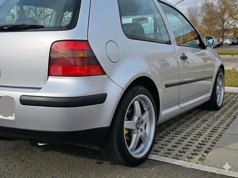 Gebraucht VW Golf IV 75 PS (55 kW) 2003 Silber Kleinwagen
