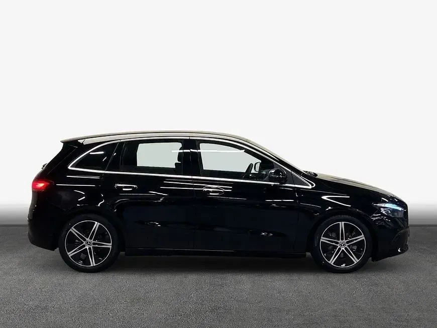 Gebraucht Mercedes B180 Progressive 116 PS (85 kW) 2026 Schwarz Kleinwagen