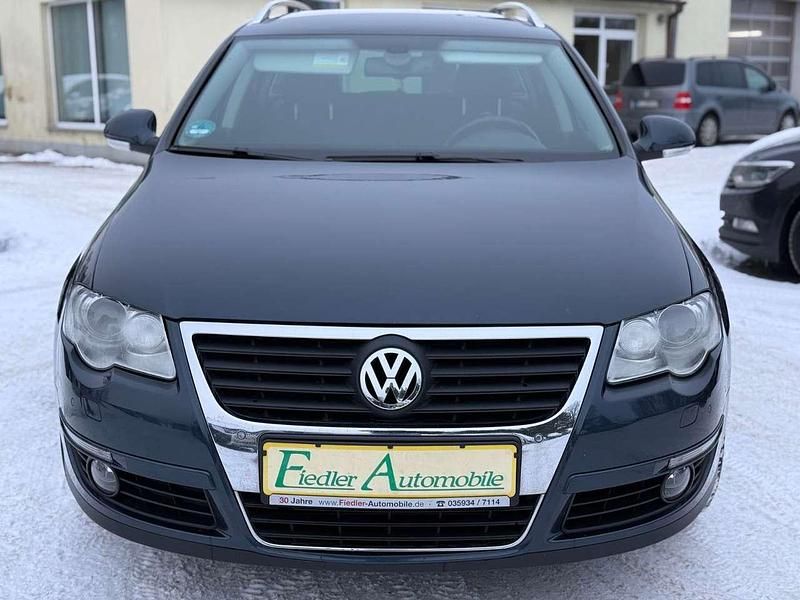 Gebraucht VW Passat Comfortline 140 PS (102 kW) 2008 Blau Kombi