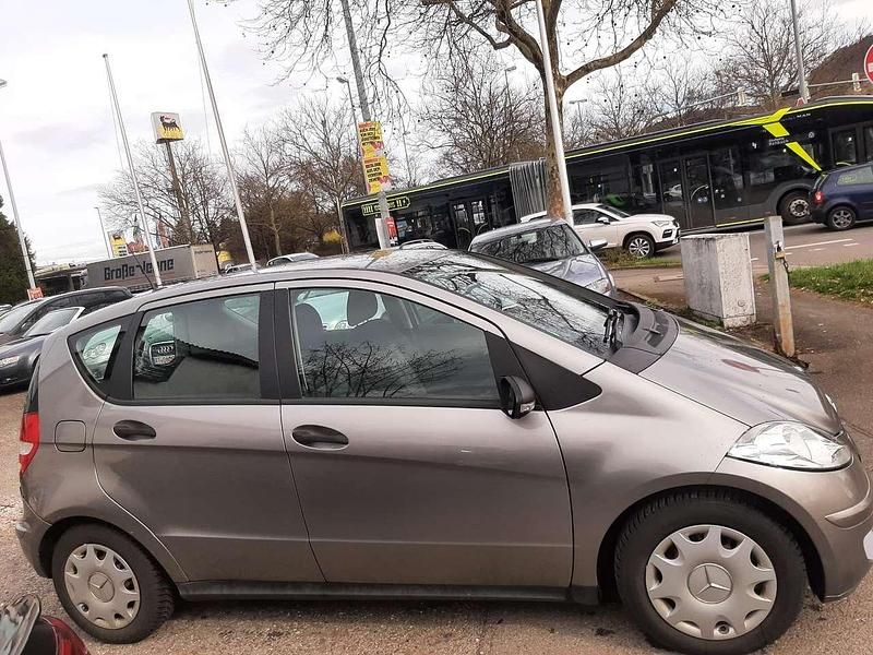 Gebraucht Mercedes A180 109 PS (80 kW) 2005 Grau Limousine