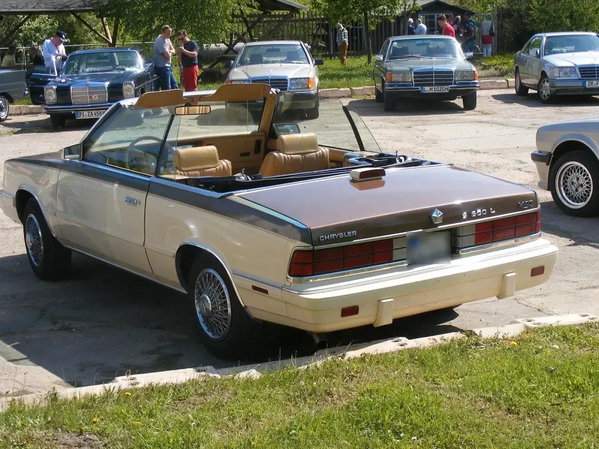 Occasion Chrysler Le Baron 100 ch (73 kW) 1986 Beige Cabriolet