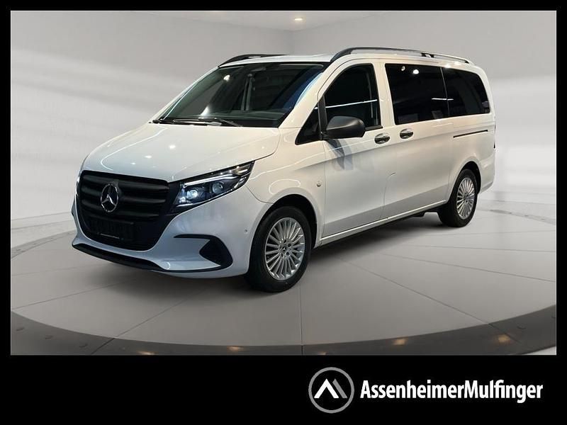 Weiß Gebraucht 2024 Mercedes Vito Van | 49.989 € - Bild 1/4