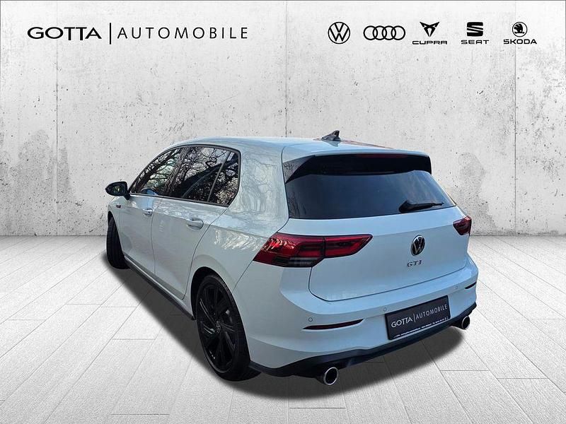 Gebraucht VW Golf VIII GTI 245 PS (180 kW) 2023 Weiß Limousine