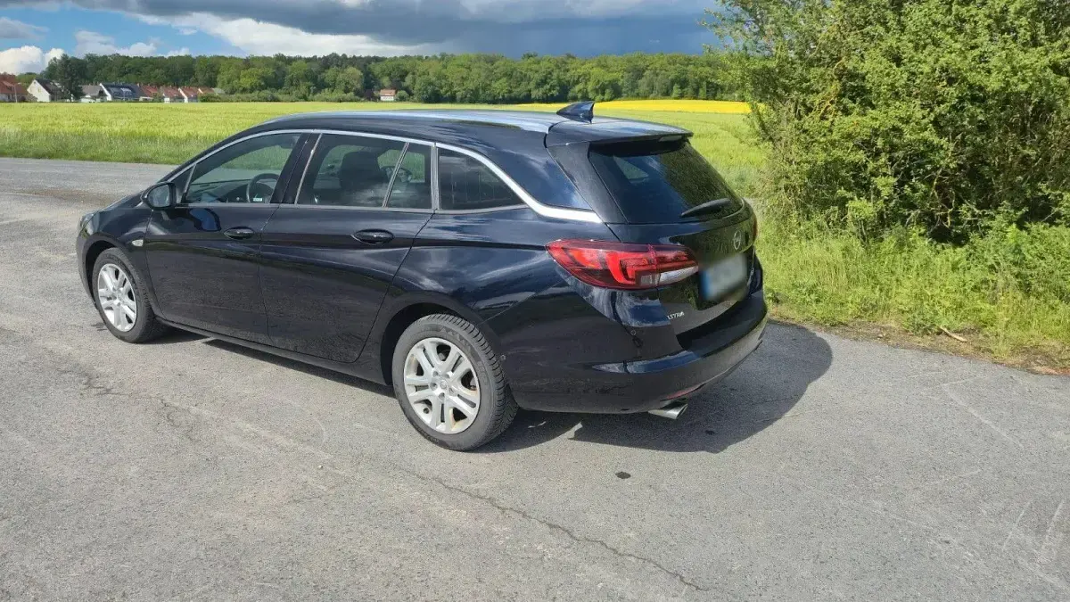 Gebraucht Opel Astra Ultimate 200 PS (147 kW) 2017 Blau Kombi